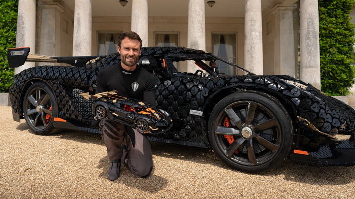 LEGO Technic Koenigsegg Sadair's Spear Megacar 42232