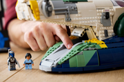 LEGO Jango Fetts Firespray-class Starship 75409